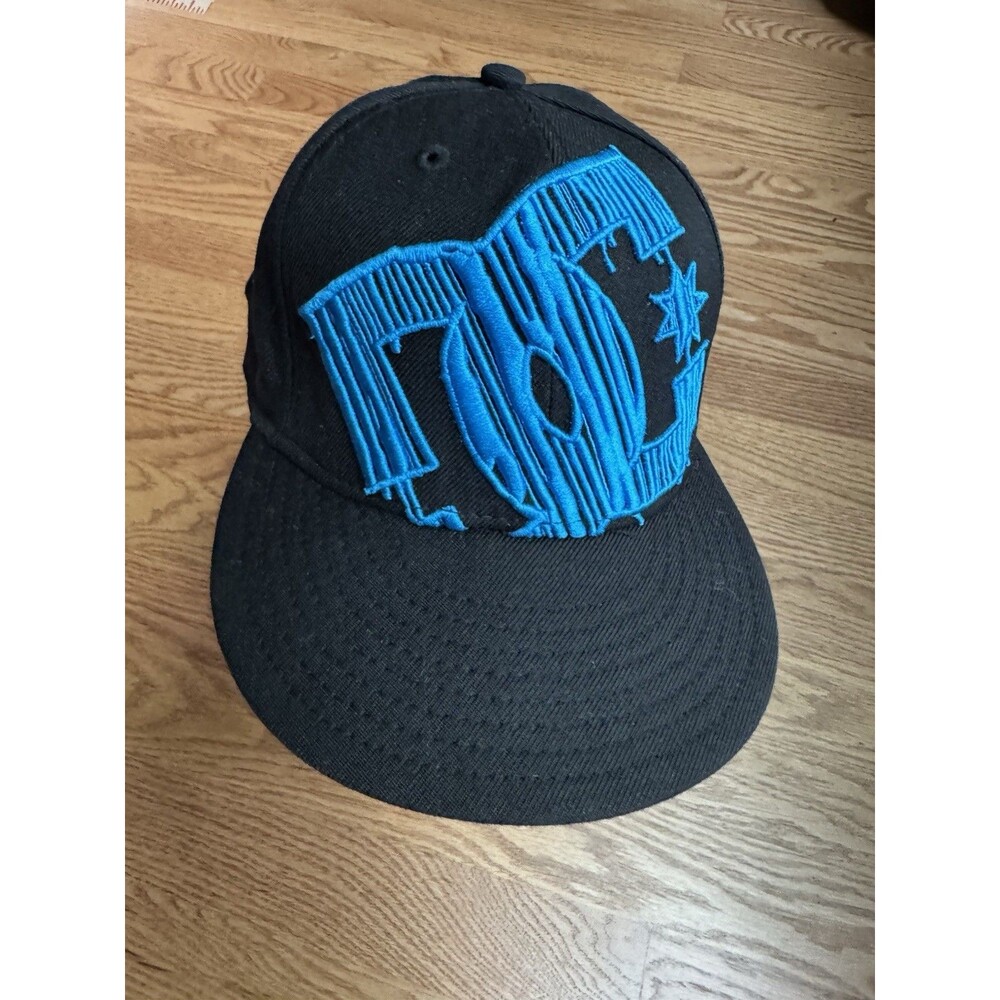 New Era DC Drip Cap Mens 7 1/4 Embroidered Skateboard Rob Dyrdek 2010